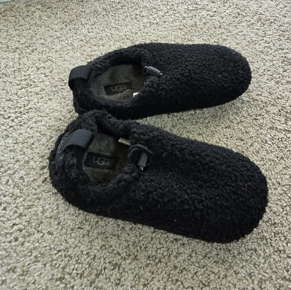 Ugg Plushy Slippers - Picture 3 of 7